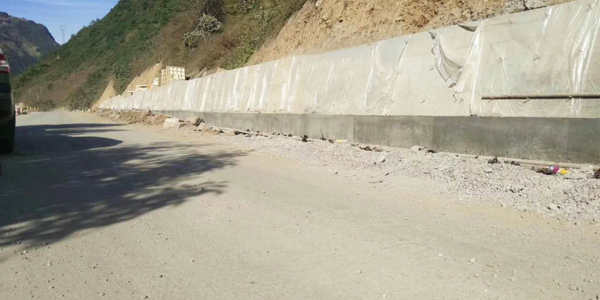 美丽公路—BBIN宝盈集团塑业挡墙塑钢模板工程案例